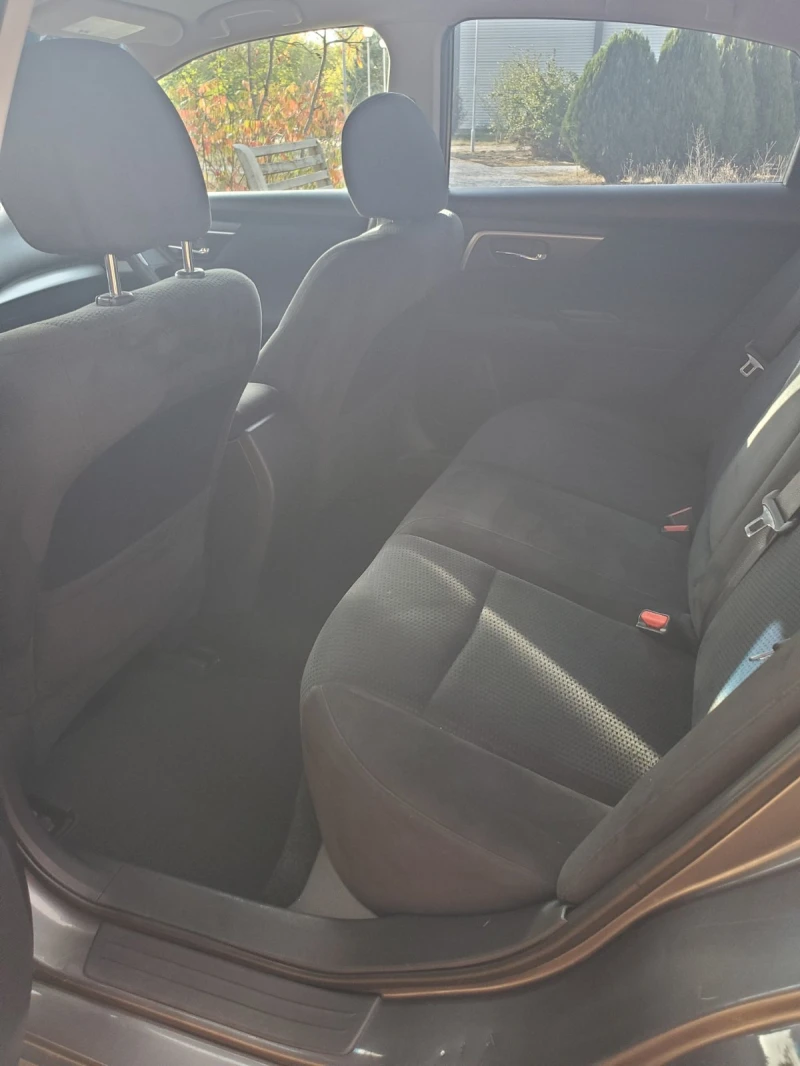 Nissan Altima, снимка 8 - Автомобили и джипове - 52291593