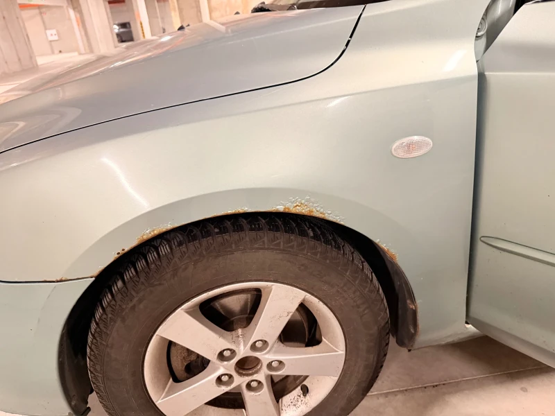 Mazda 3 1.6, снимка 8 - Автомобили и джипове - 52473103