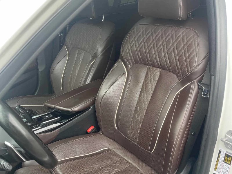 BMW 540 M-pkg* Xdrive* Massage* HUD* 360View* Harman/Kardo, снимка 7 - Автомобили и джипове - 52552758