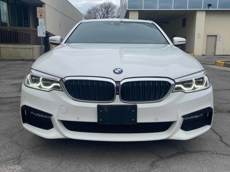 BMW 540 M-pkg* Xdrive* Massage* HUD* 360View* Harman/Kardo, снимка 2 - Автомобили и джипове - 52552758