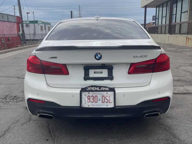 BMW 540 M-pkg* Xdrive* Massage* HUD* 360View* Harman/Kardo, снимка 5 - Автомобили и джипове - 52552758