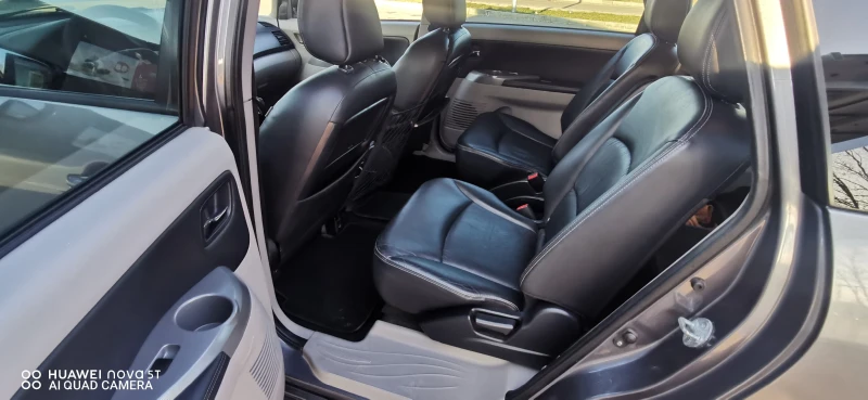 Mitsubishi Grandis, снимка 11 - Автомобили и джипове - 52896346