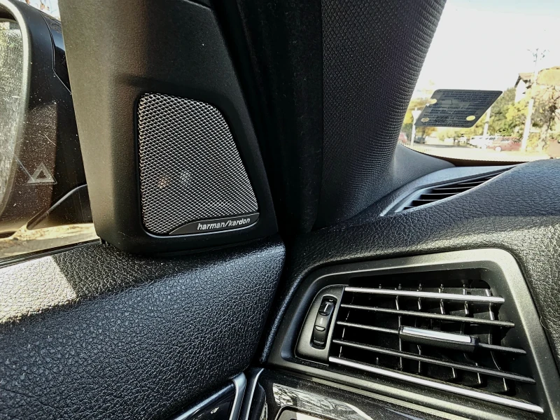 BMW 530 Седан, снимка 11 - Автомобили и джипове - 53469817