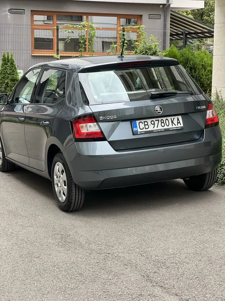 Skoda Fabia, снимка 3 - Автомобили и джипове - 47584893