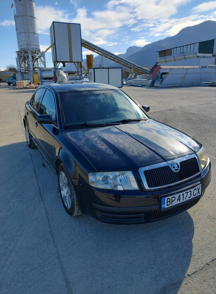 Skoda Superb, снимка 4 - Автомобили и джипове - 48835486