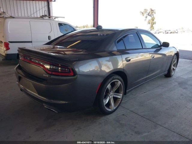 Dodge Charger SXT - изображение 4