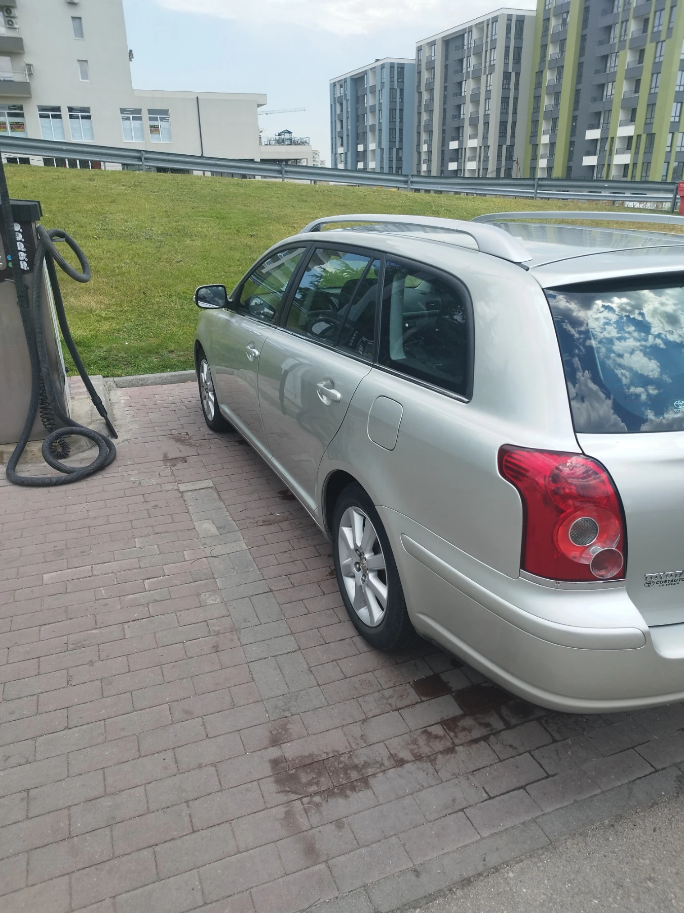 Toyota Avensis  - изображение 2