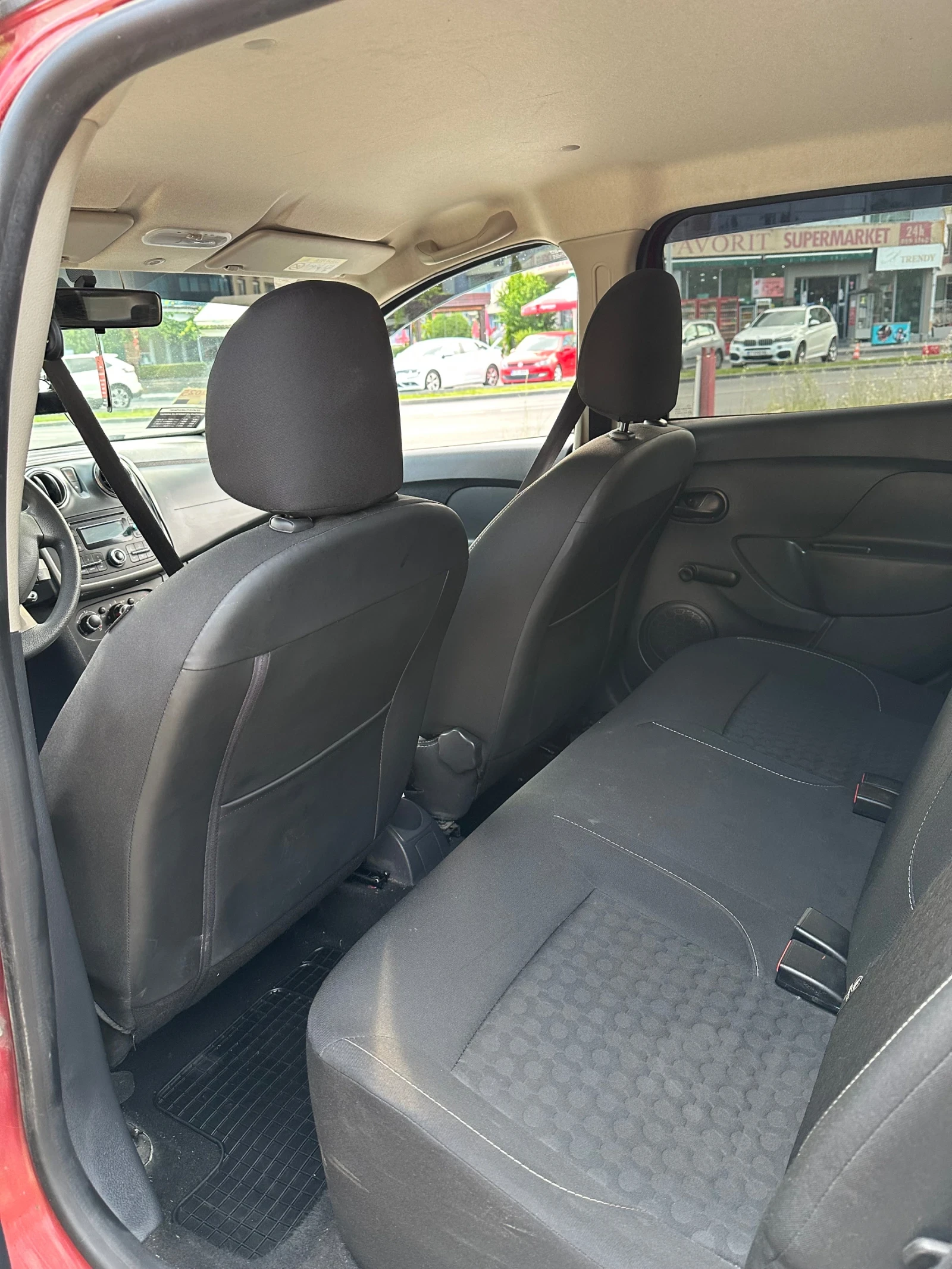 Dacia Sandero 1.5 - изображение 9