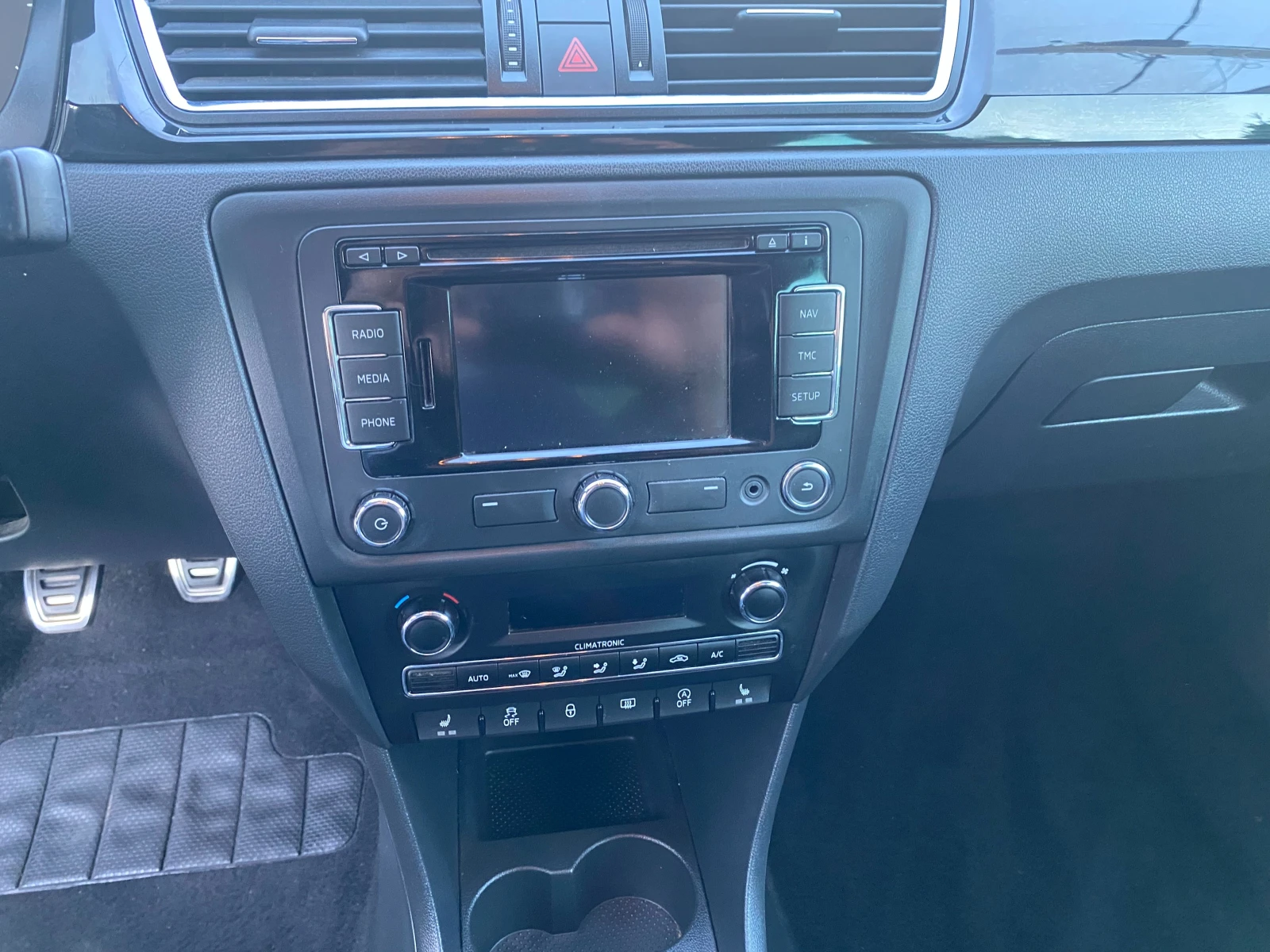 Skoda Rapid 1.6 tdi - изображение 10