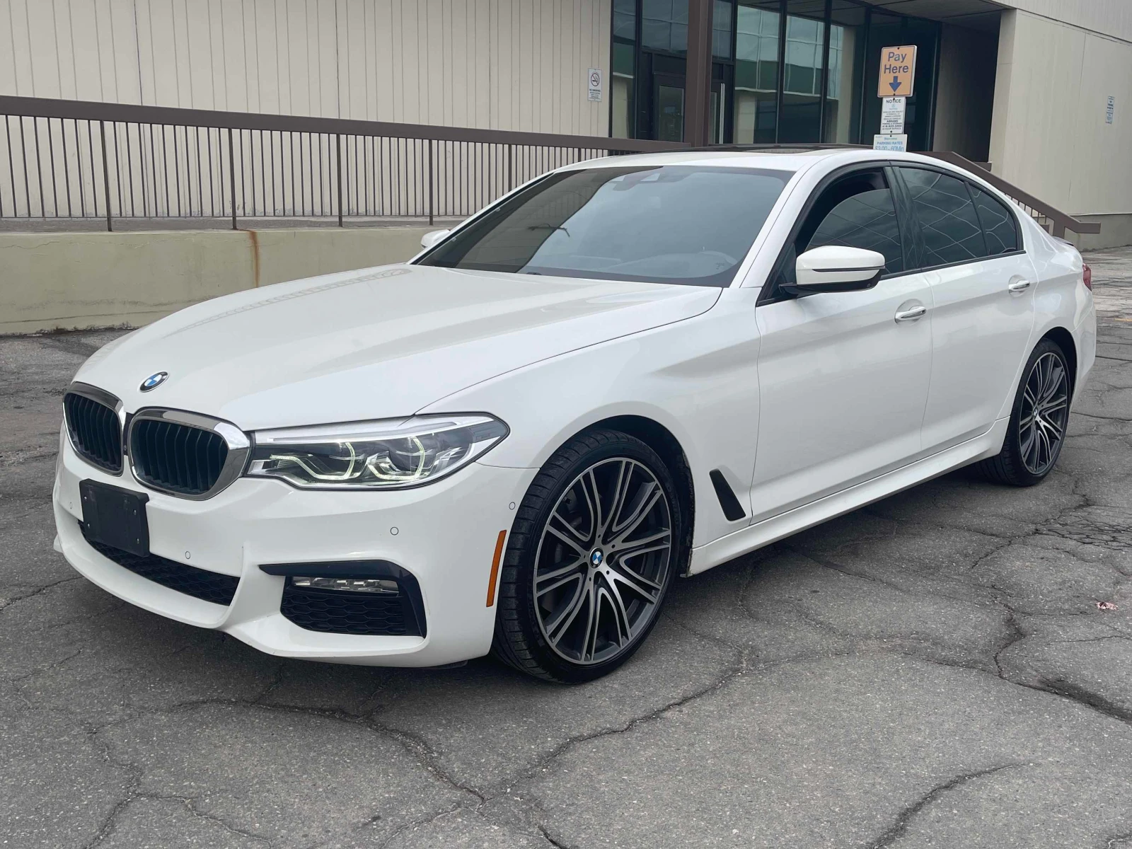 BMW 540 M-pkg* Xdrive* Massage* HUD* 360View* Harman/Kardo | Mobile.bg   1