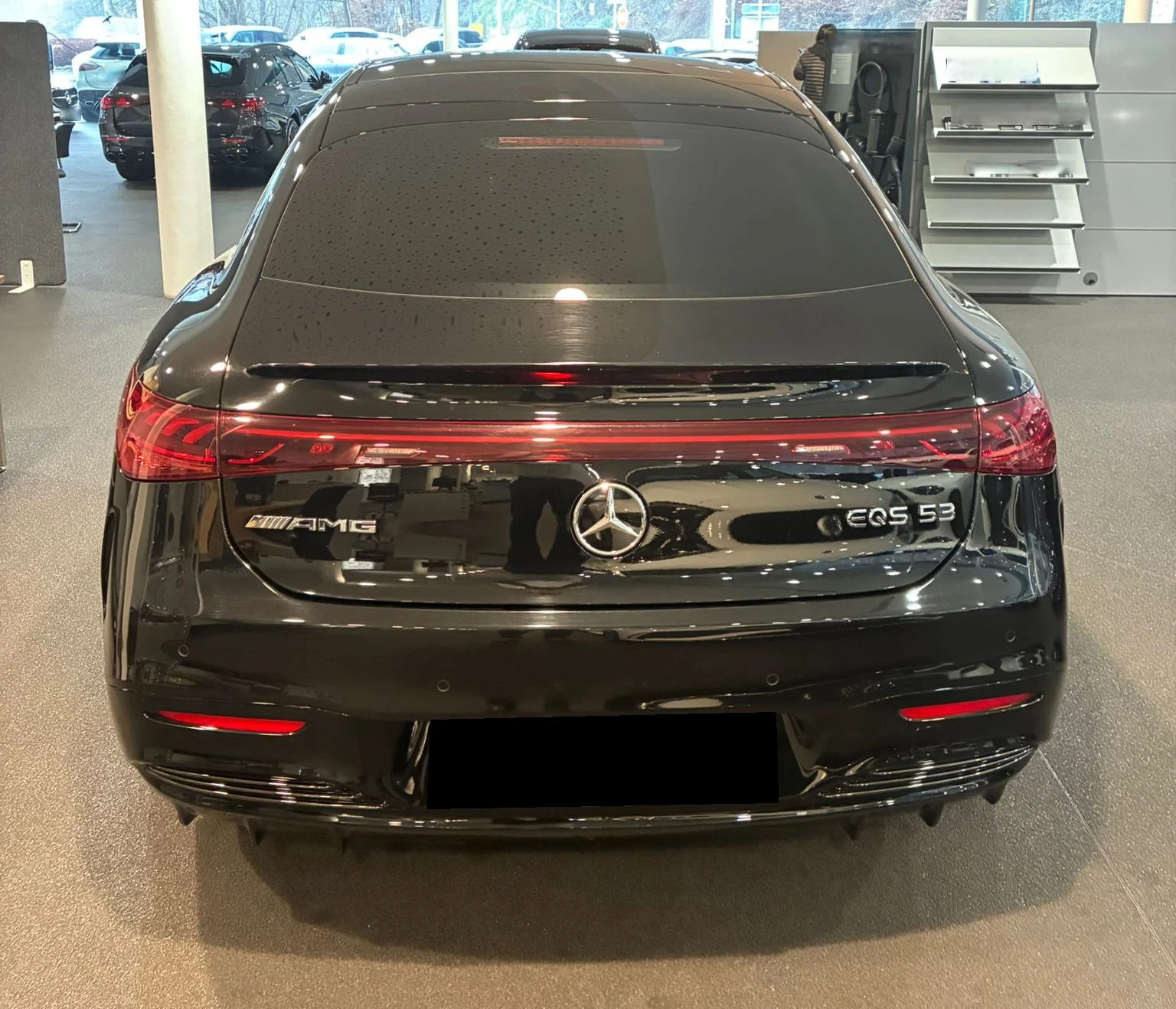 Mercedes-Benz EQS 53 4Matic AMG Line - изображение 6