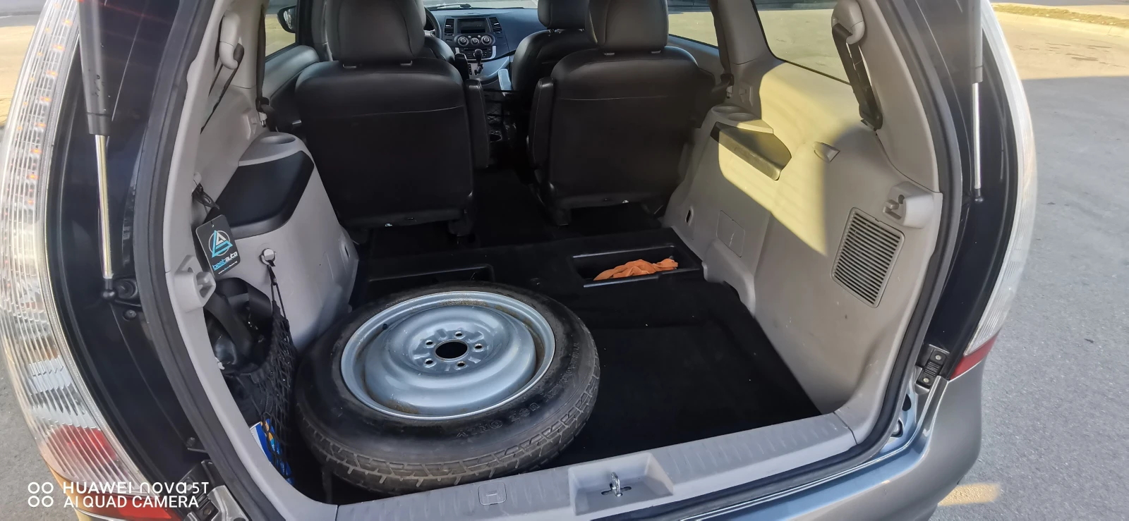 Mitsubishi Grandis  - изображение 10