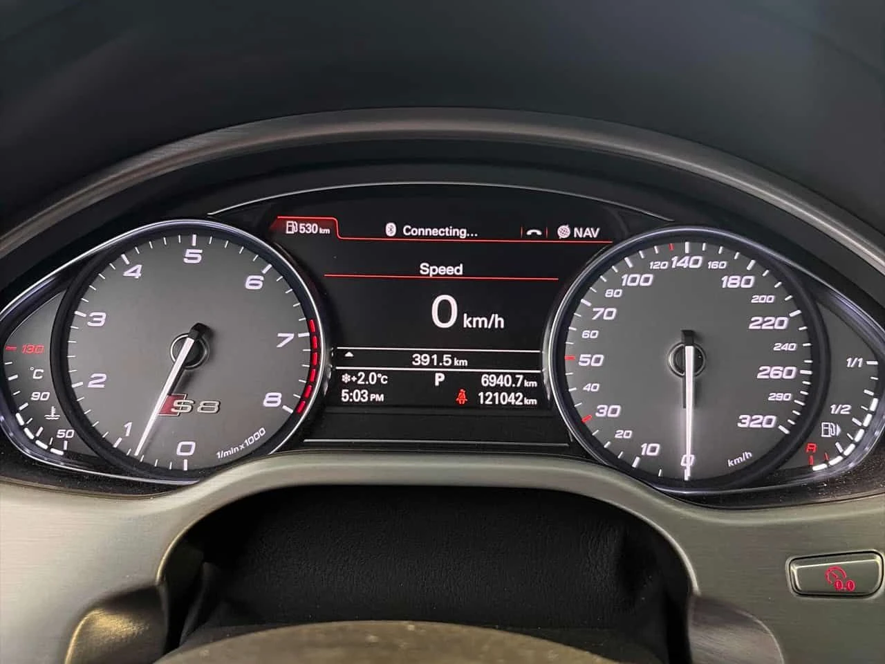 Audi S8 * PLUS* Дистроник* Bang & Olufsen* , снимка 8 - Автомобили и джипове - 53819550