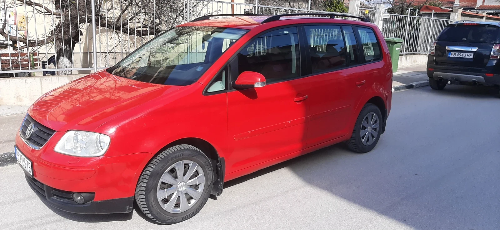 VW Touran, снимка 2 - Автомобили и джипове - 54247037