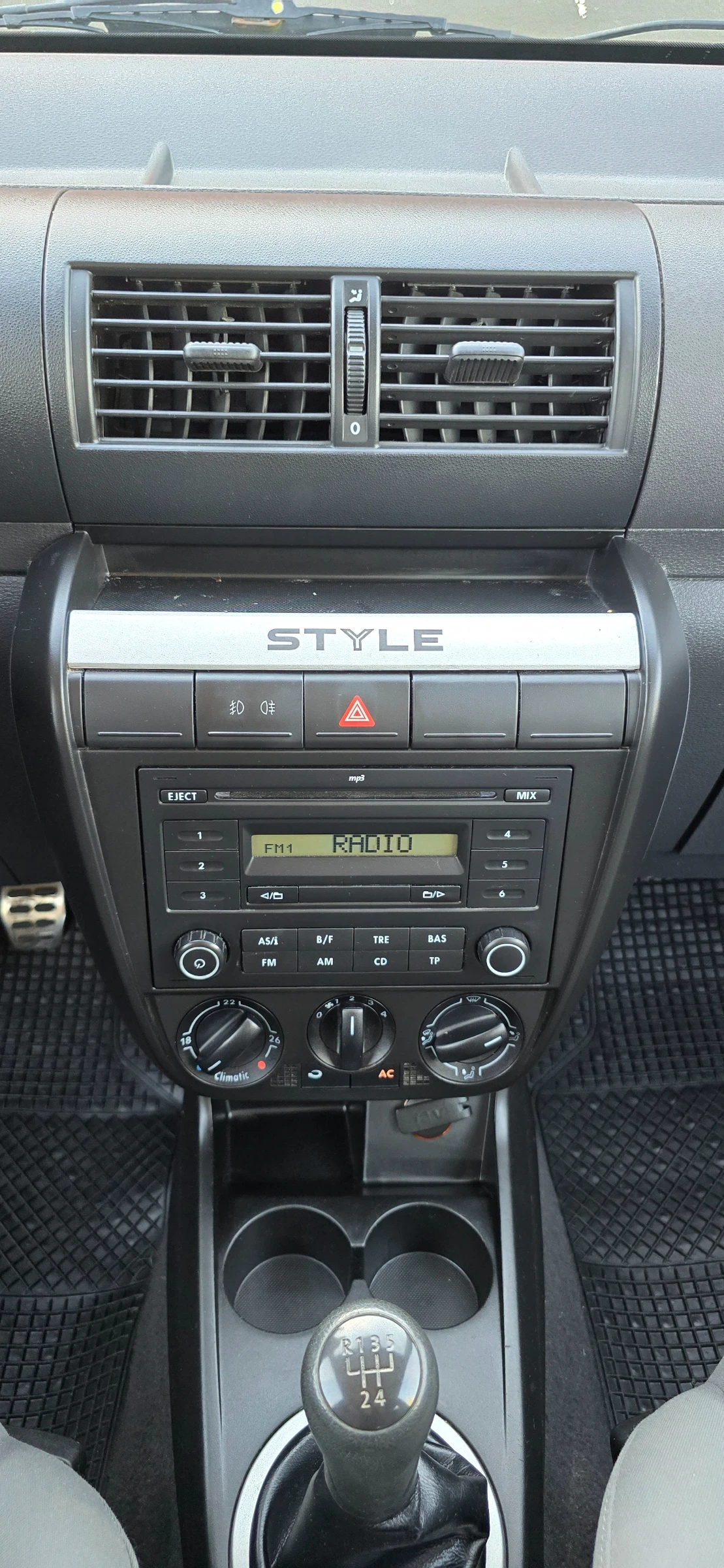 VW Fox 1, 4 "Style" ����������� | Mobile.bg � ����������� 12