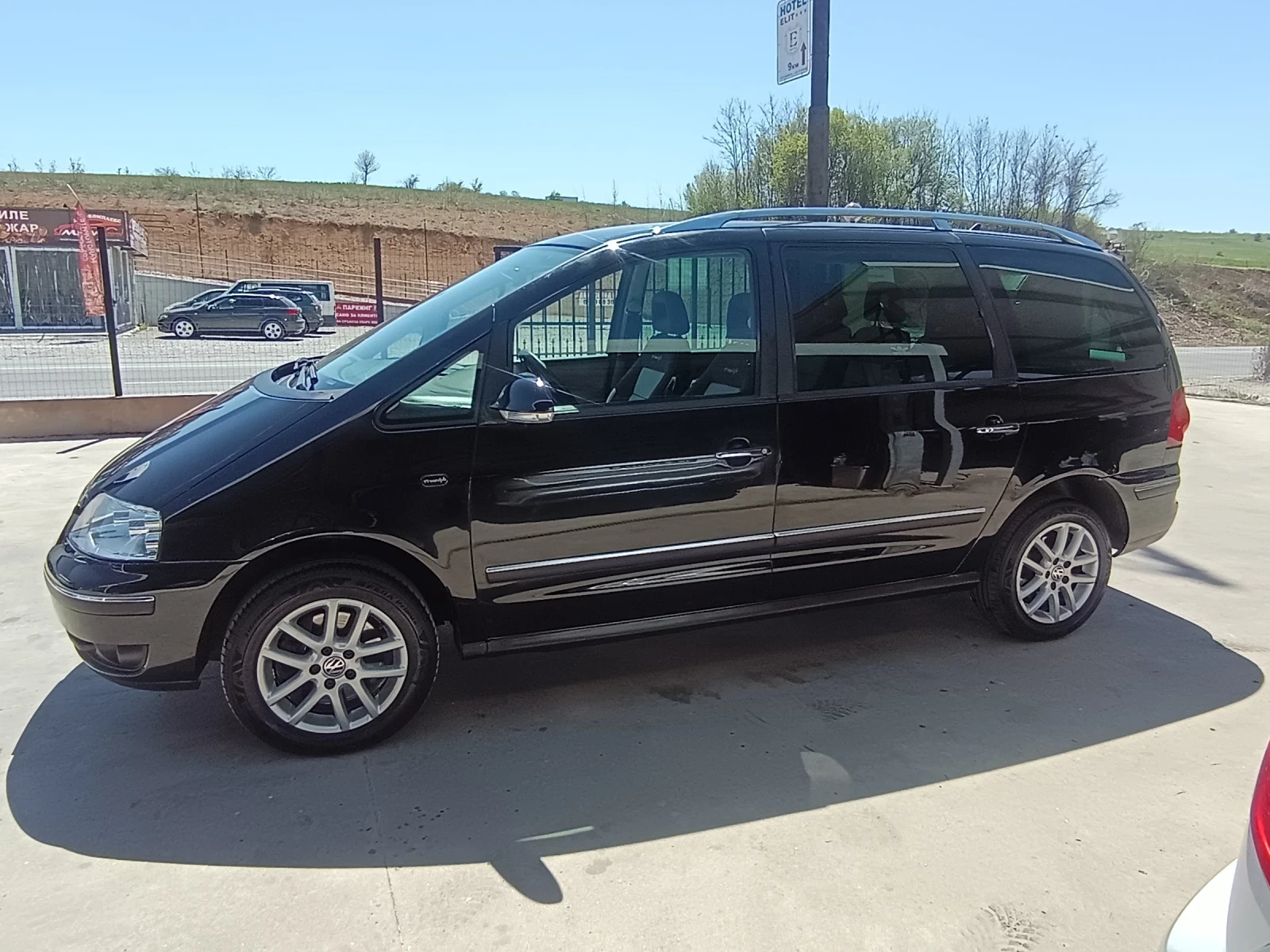 VW Sharan 1.9tdi 4x4, снимка 7 - Автомобили и джипове - 54331369