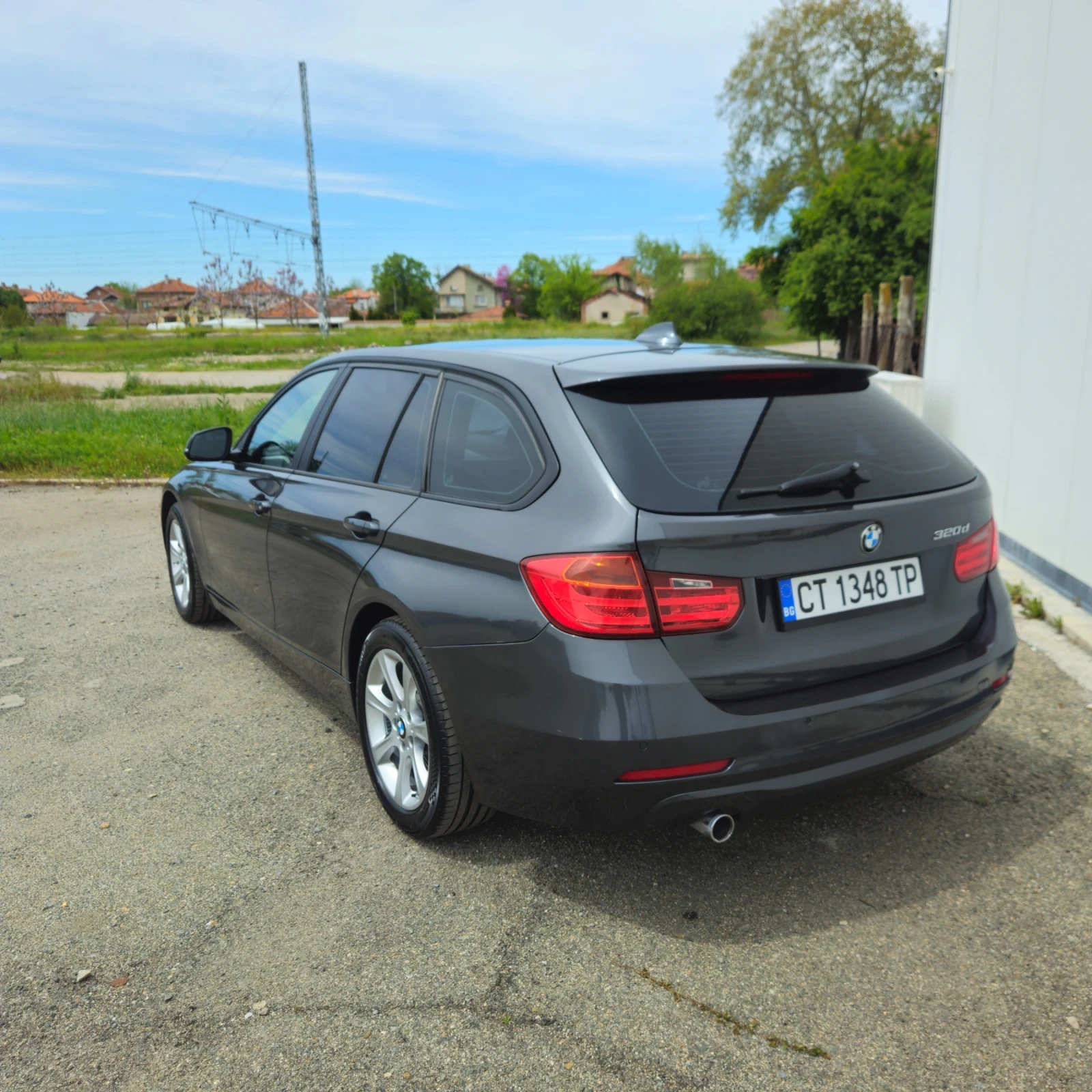 BMW 320, снимка 3 - Автомобили и джипове - 54416184