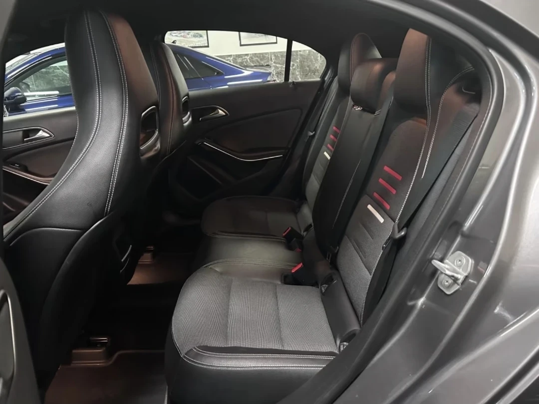 Mercedes-Benz A 180, снимка 2 - Автомобили и джипове - 54691906