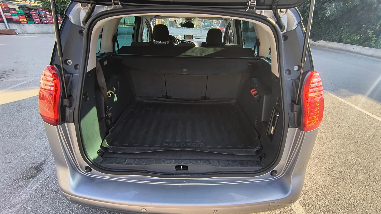 Peugeot 5008 1.6 HDI 114kc panorama, снимка 9 - Автомобили и джипове - 55851374