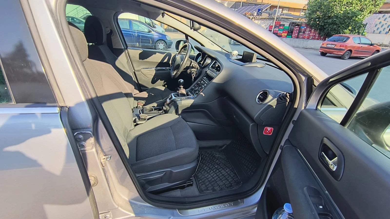 Peugeot 5008 1.6 HDI 114kc panorama, снимка 6 - Автомобили и джипове - 55851374