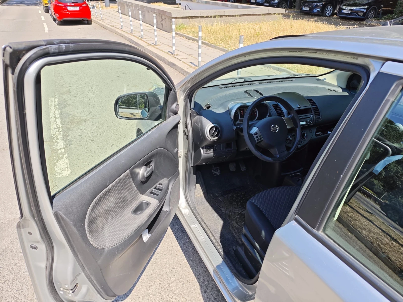 Nissan Note 1.6, снимка 4 - Автомобили и джипове - 55570130