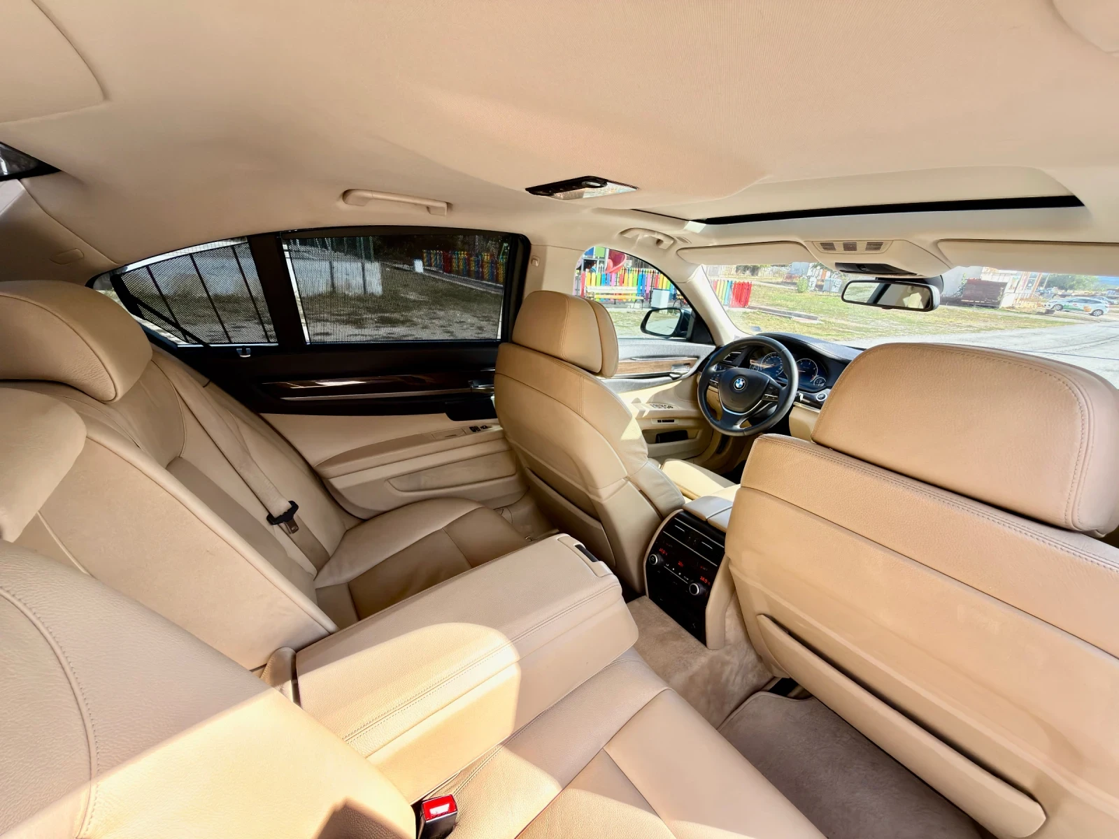 BMW 730 730d ПЕРФЕКТНА - БАРТЕР, снимка 10 - Автомобили и джипове - 56075602