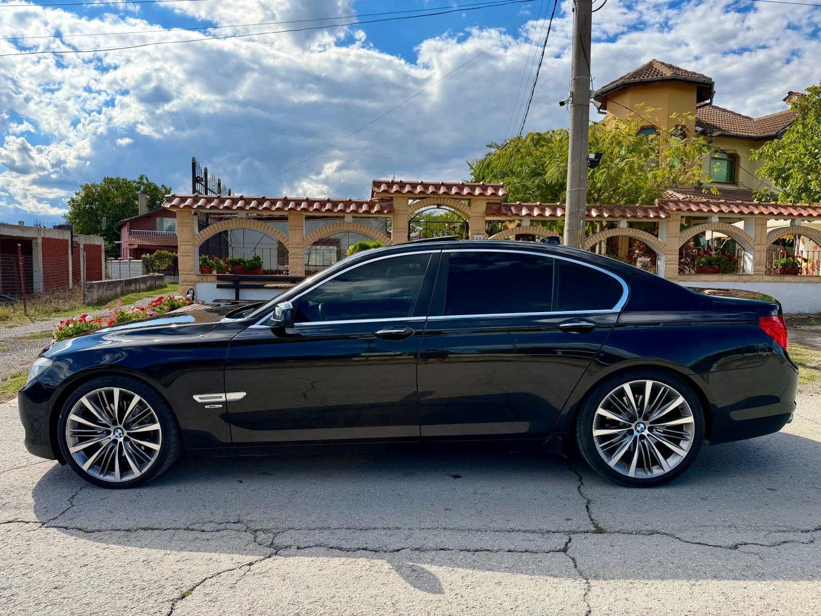 BMW 730 730d ПЕРФЕКТНА - БАРТЕР, снимка 5 - Автомобили и джипове - 56075602