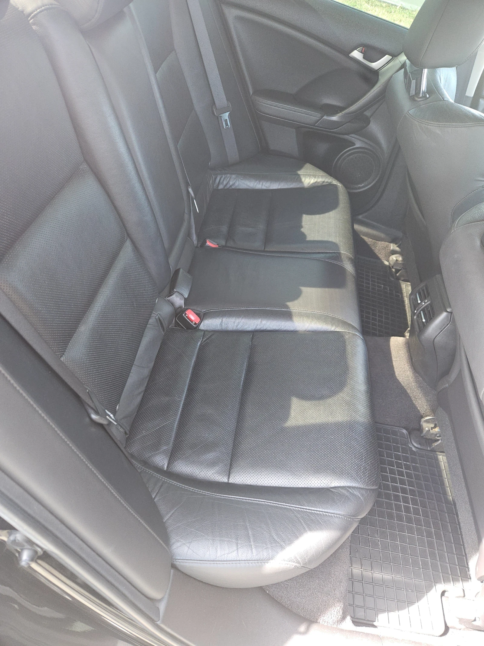 Honda Accord 2.0, снимка 8 - Автомобили и джипове - 56371413