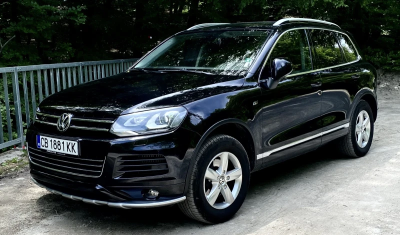 VW Touareg 3.0 TDI R-Line, снимка 1 - Автомобили и джипове - 47652633