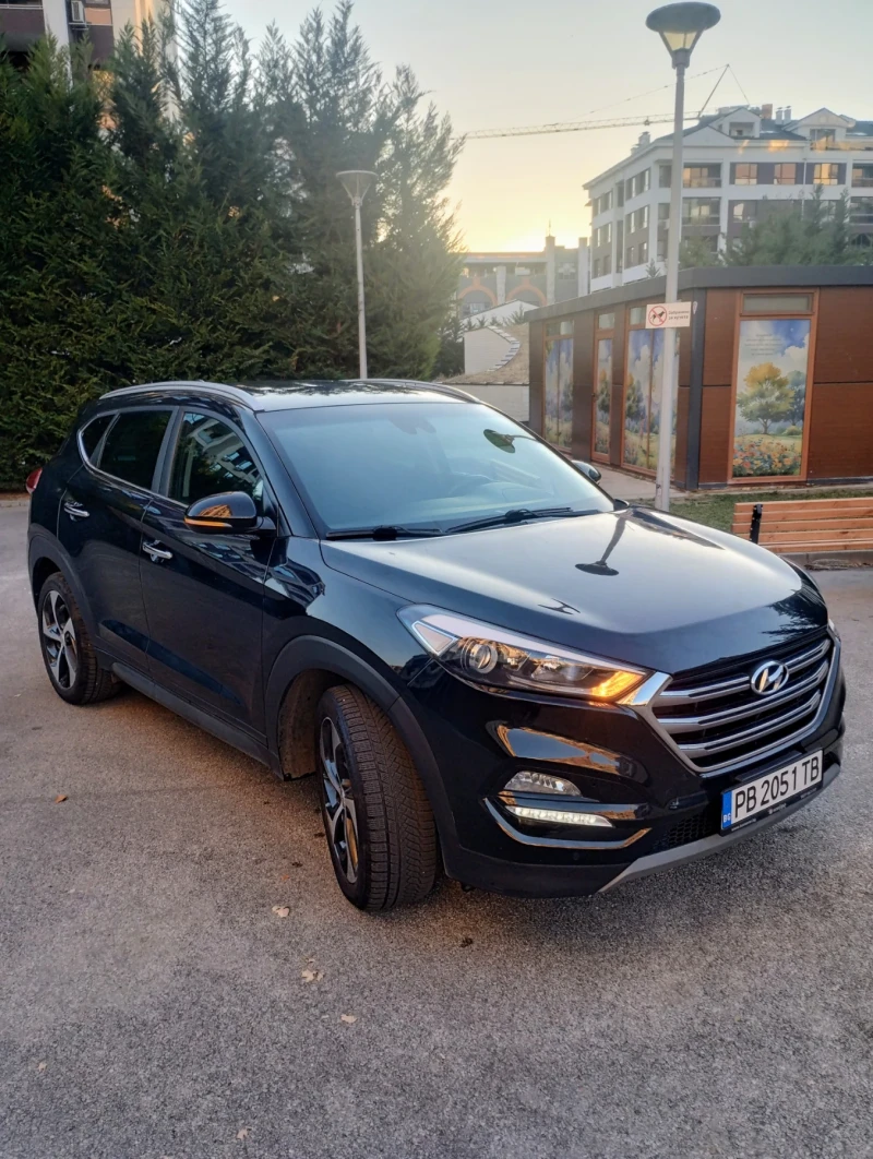 Hyundai Tucson, снимка 3 - Автомобили и джипове - 48118053