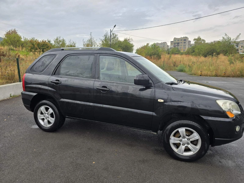 Kia Sportage 2.0 16v GAZ, снимка 4 - Автомобили и джипове - 48227375