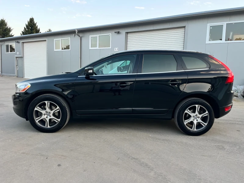 Volvo XC60 2, 4D5-232k.с/HEICO/4х4/ПАНОРАМА/КОЖА/КАМЕРА/ТОП!!, снимка 4 - Автомобили и джипове - 51007047