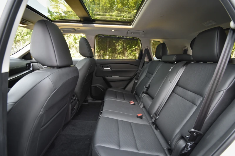 Nissan X-trail N-Connecta 1.5VCT 2WD, снимка 11 - Автомобили и джипове - 51195327