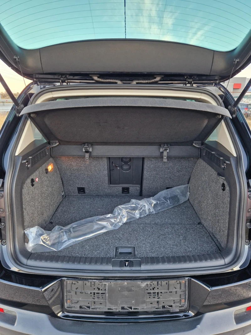 VW Tiguan 4MOTION , снимка 13 - Автомобили и джипове - 52449362