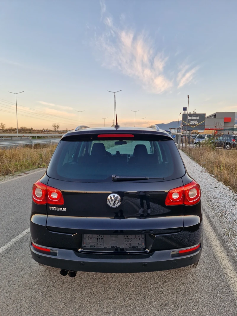VW Tiguan 4MOTION , снимка 4 - Автомобили и джипове - 52449362