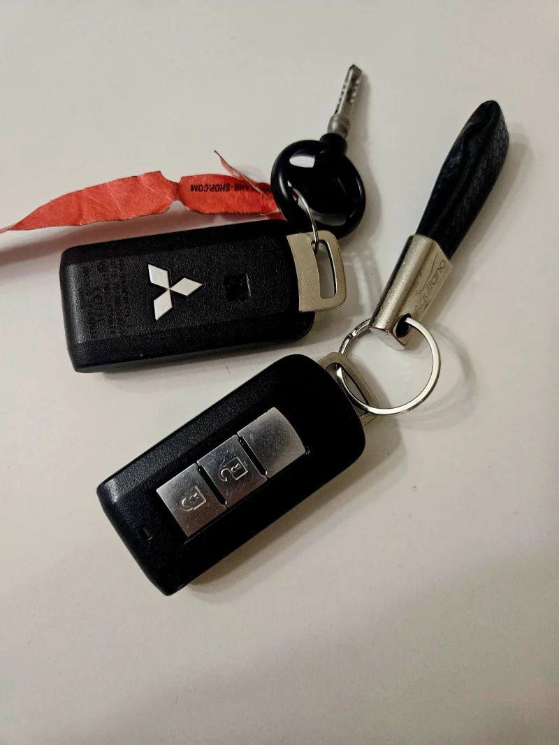 Mitsubishi Outlander 2.2 DI-D 4WD , снимка 9 - Автомобили и джипове - 52543032