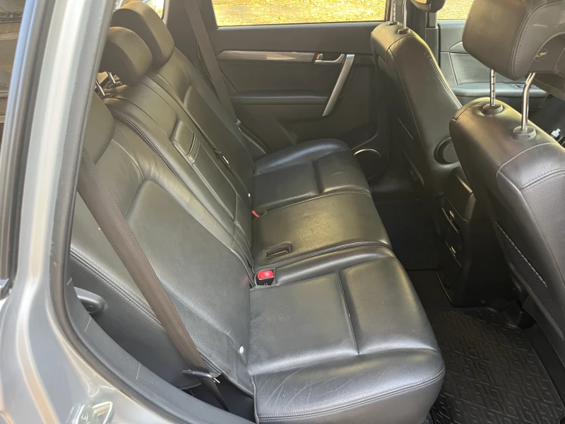 Chevrolet Captiva, снимка 6 - Автомобили и джипове - 52829486
