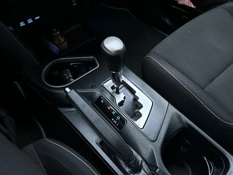 Toyota Rav4 2.5i ХИБРИД И ГАЗ , снимка 17 - Автомобили и джипове - 52886543