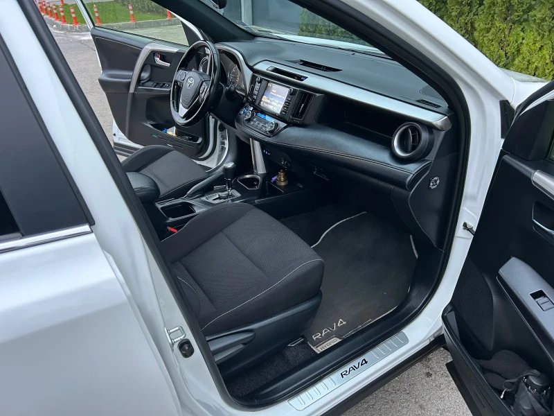 Toyota Rav4 2.5i ХИБРИД И ГАЗ , снимка 10 - Автомобили и джипове - 52886543