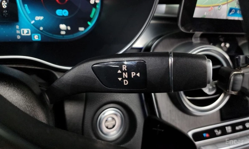 Mercedes-Benz GLC 300, снимка 9 - Автомобили и джипове - 53074007