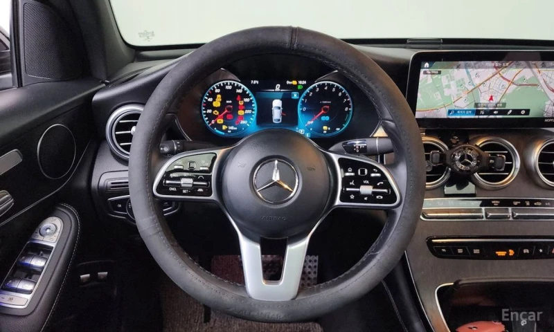 Mercedes-Benz GLC 300, снимка 13 - Автомобили и джипове - 53074007