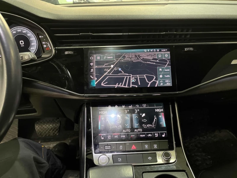 Audi Q8 Progressiv  CARFAX, снимка 9 - Автомобили и джипове - 53209184