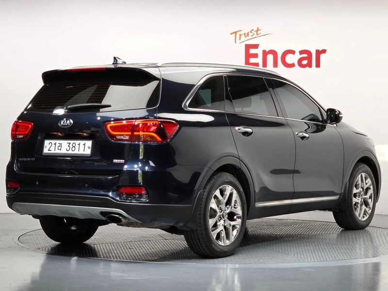 Kia Sorento Gasoline 2.0 Turbo 4WD| 240к.с.| ВКЛ.ТЕХНОТЕСТ, снимка 2 - Автомобили и джипове - 55664924