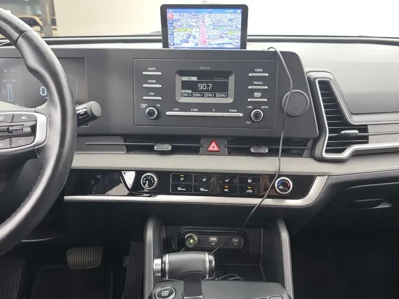 Kia Sportage 2.0 4WD , снимка 14 - Автомобили и джипове - 56305490