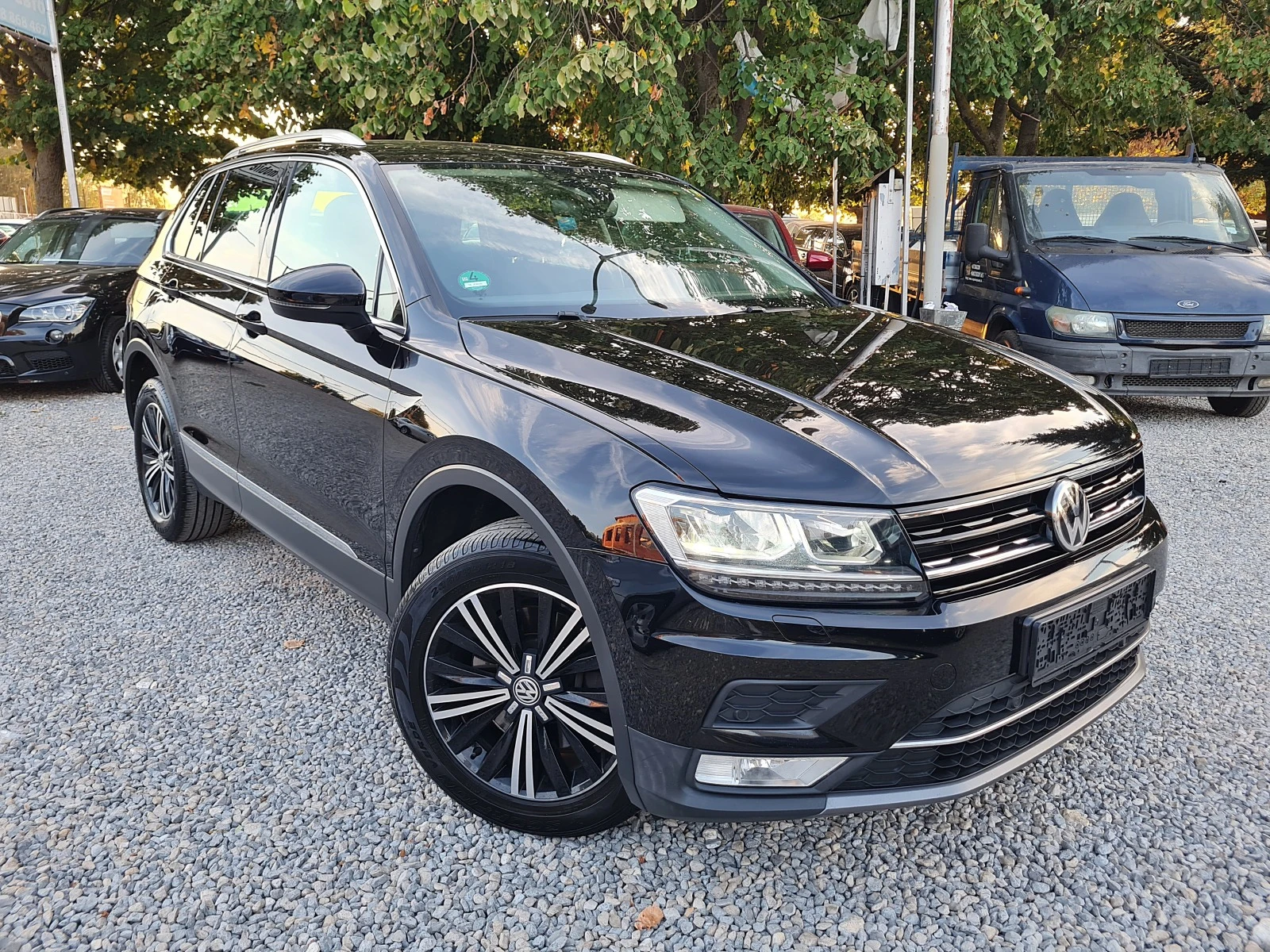 VW Tiguan 2.0TDI-190kc/4x4/DISTRONIK/LINE ASSIST  - изображение 3