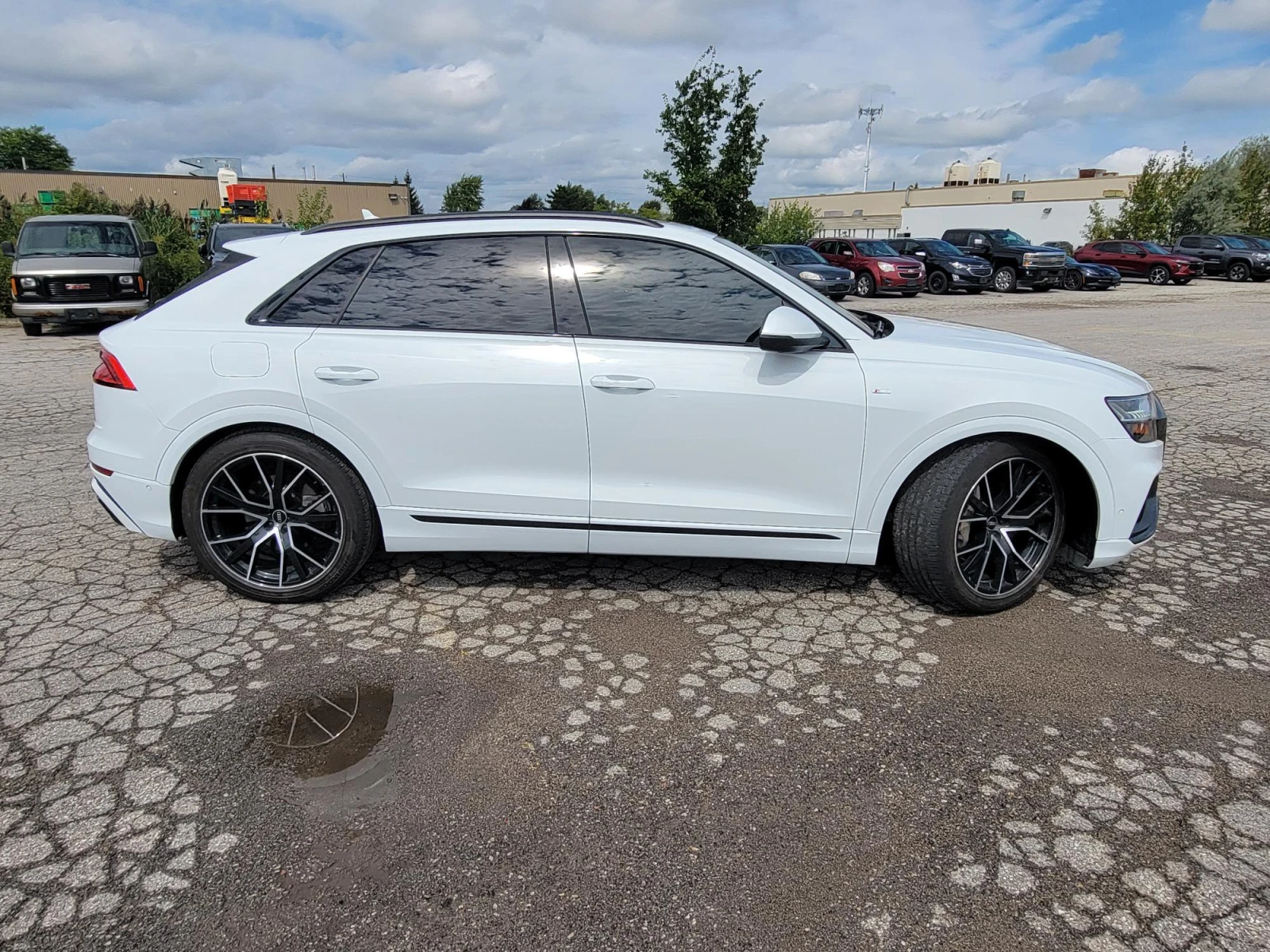 Audi Q8 * Technik* * АВТОКРЕДИТ* * ЦЕНА ДО БЪЛГАРИЯ*  - изображение 3