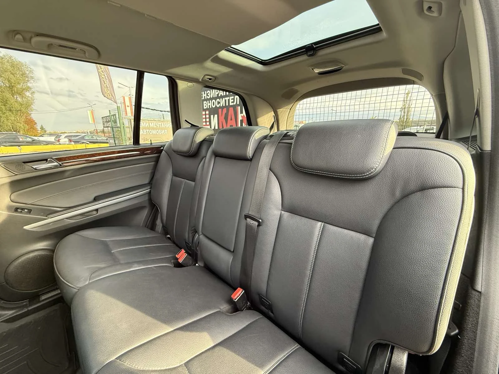 Mercedes-Benz GL 450 4MATIC* ПАНОРАМА* ПЕРФЕКТЕН* РЕАЛНИ КМ | Mobile.bg — изображение 13