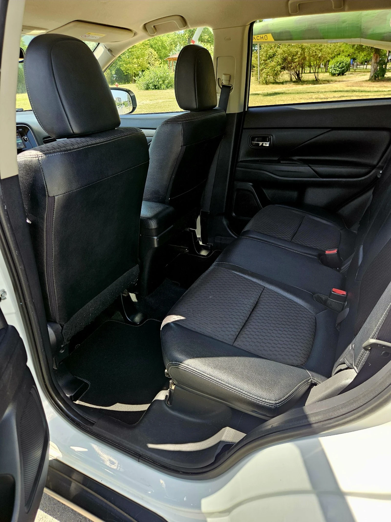 Mitsubishi Outlander 2.2 DI-D 4WD  - изображение 5