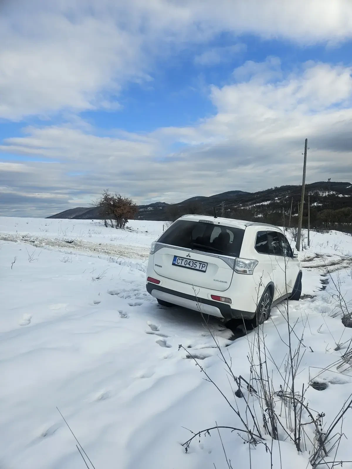 Mitsubishi Outlander 2.2 DI-D 4WD , снимка 3 - Автомобили и джипове - 53740881