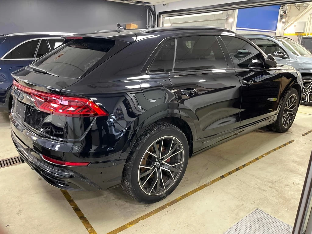 Audi Q8 Progressiv  CARFAX | Mobile.bg � ����������� 3
